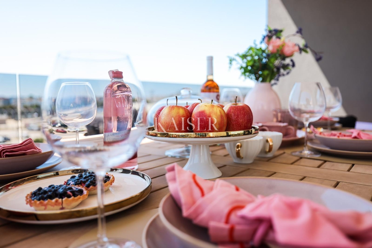 Zadar, Višnjik - Luksuzni penthouse v novogradnji z možnostjo strešne terase