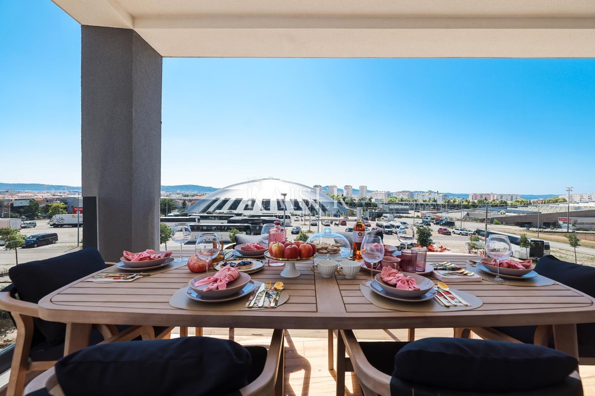 Zadar, Višnjik - Luksuzni penthouse v novogradnji z možnostjo strešne terase