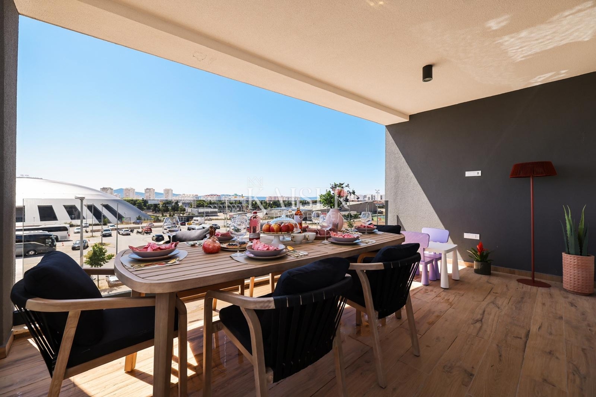 Zadar, Višnjik - Luksuzni penthouse v novogradnji z možnostjo strešne terase