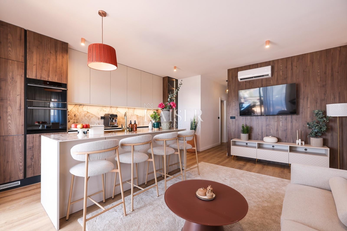 Zadar, Višnjik - Luksuzni penthouse v novogradnji z možnostjo strešne terase