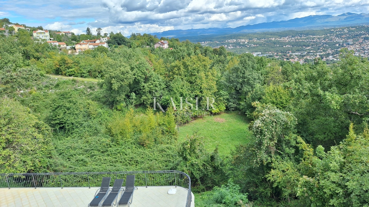 Opatija, Bregi, novogradnja, trisobno stanovanje, 99 m2 s teraso in kaminom