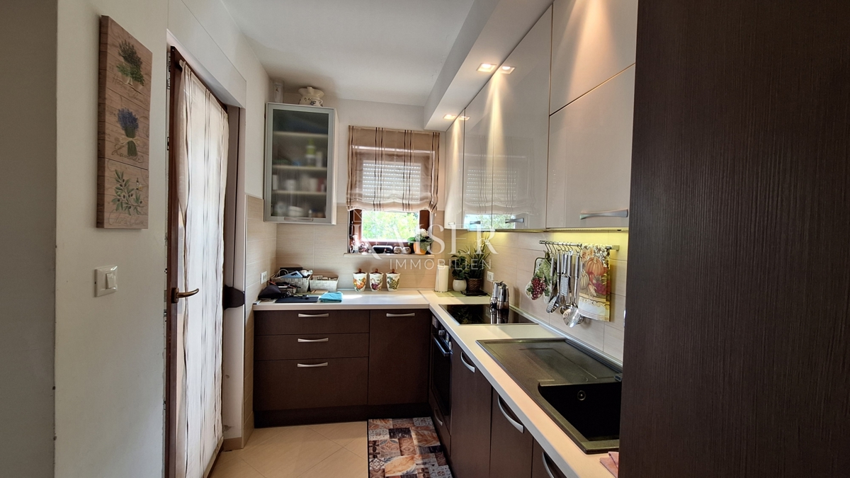 Opatija, Bregi, novogradnja, trisobno stanovanje, 99 m2 s teraso in kaminom