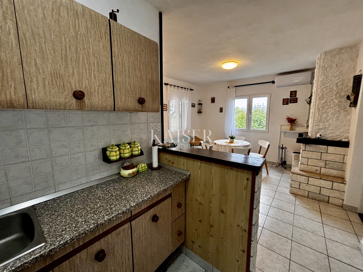 Opatijska riviera - priložnost, očarljiva hiša z dvema apartmajema 90 m2