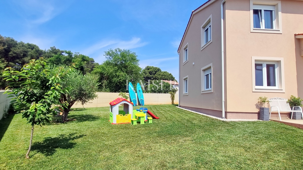 Hiša Valdebek, Pula, 182,85m2