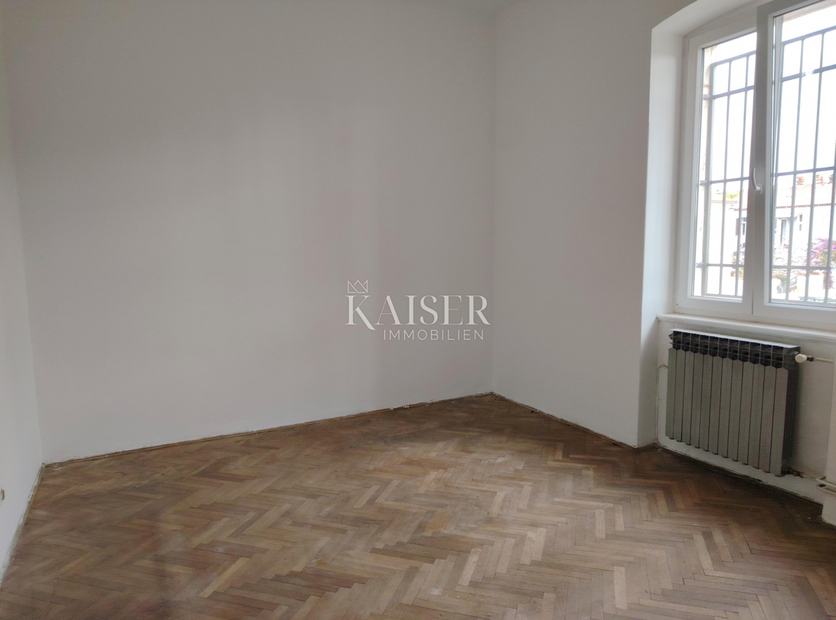 Istra. Pula. stanovanje - trisobno stanovanje 74m2 plus podstrešje 50m2