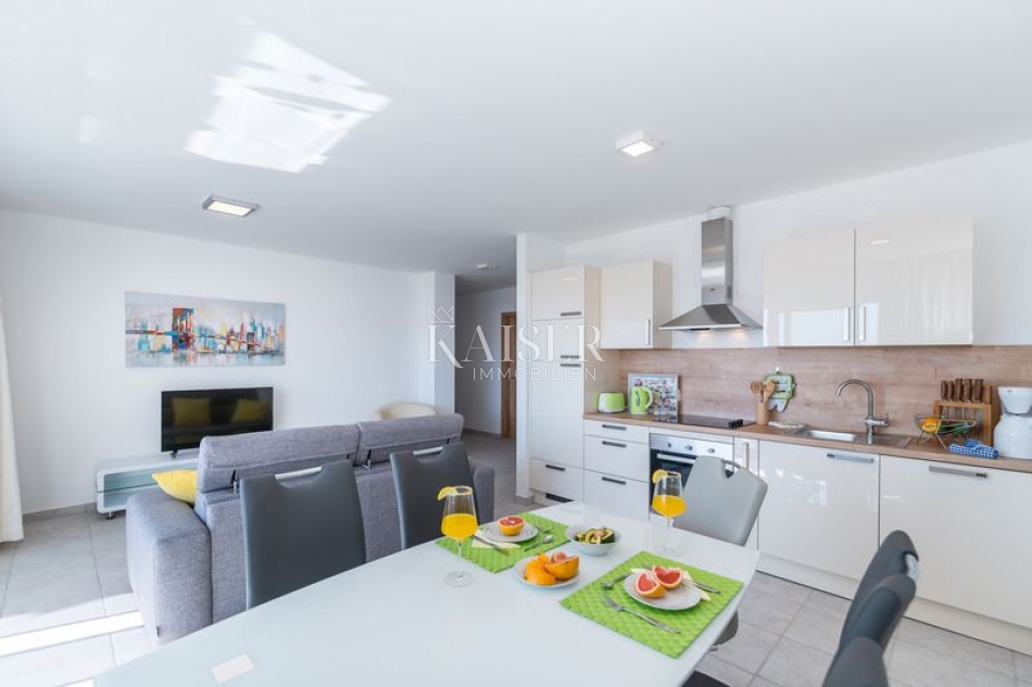 Sukošan, Zadar - Moderno dvosobno stanovanje z ložo in pogledom na morje