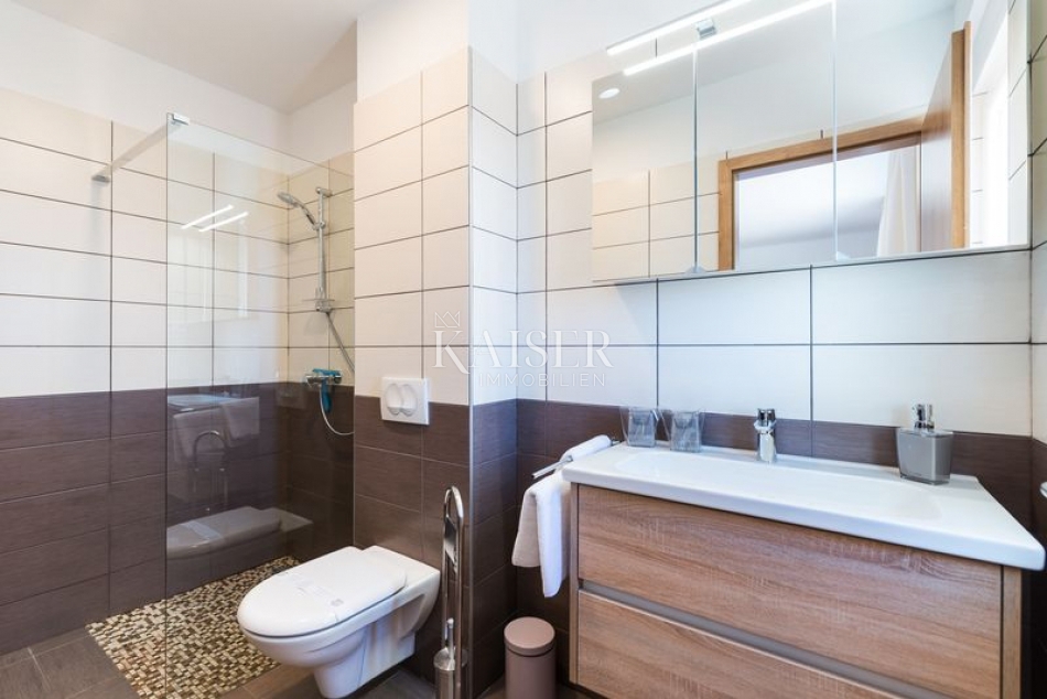 Sukošan, Zadar - Moderno dvosobno stanovanje z ložo in pogledom na morje