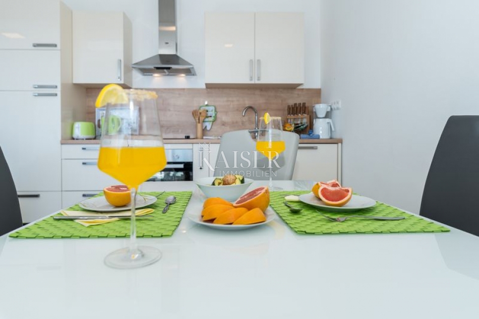 Sukošan, Zadar - Moderno dvosobno stanovanje z ložo in pogledom na morje