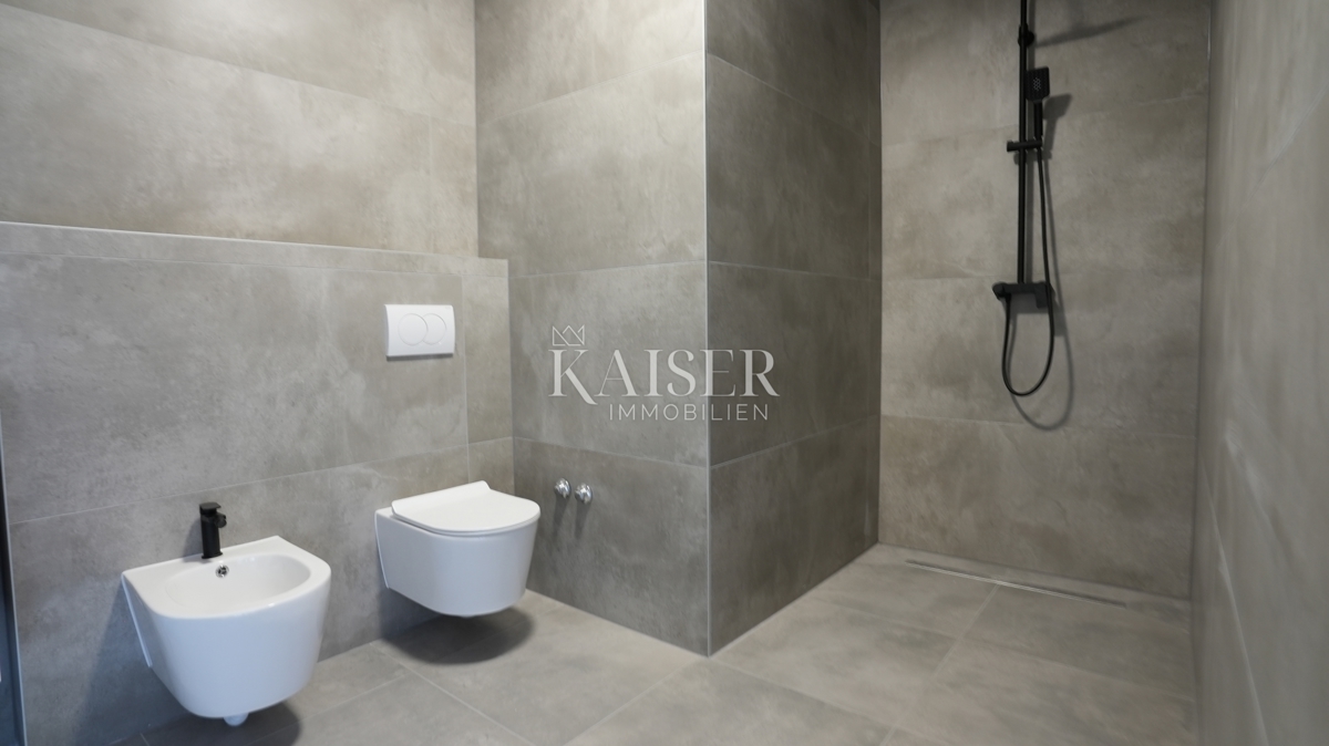 Stanovanje Vodice, 152m2