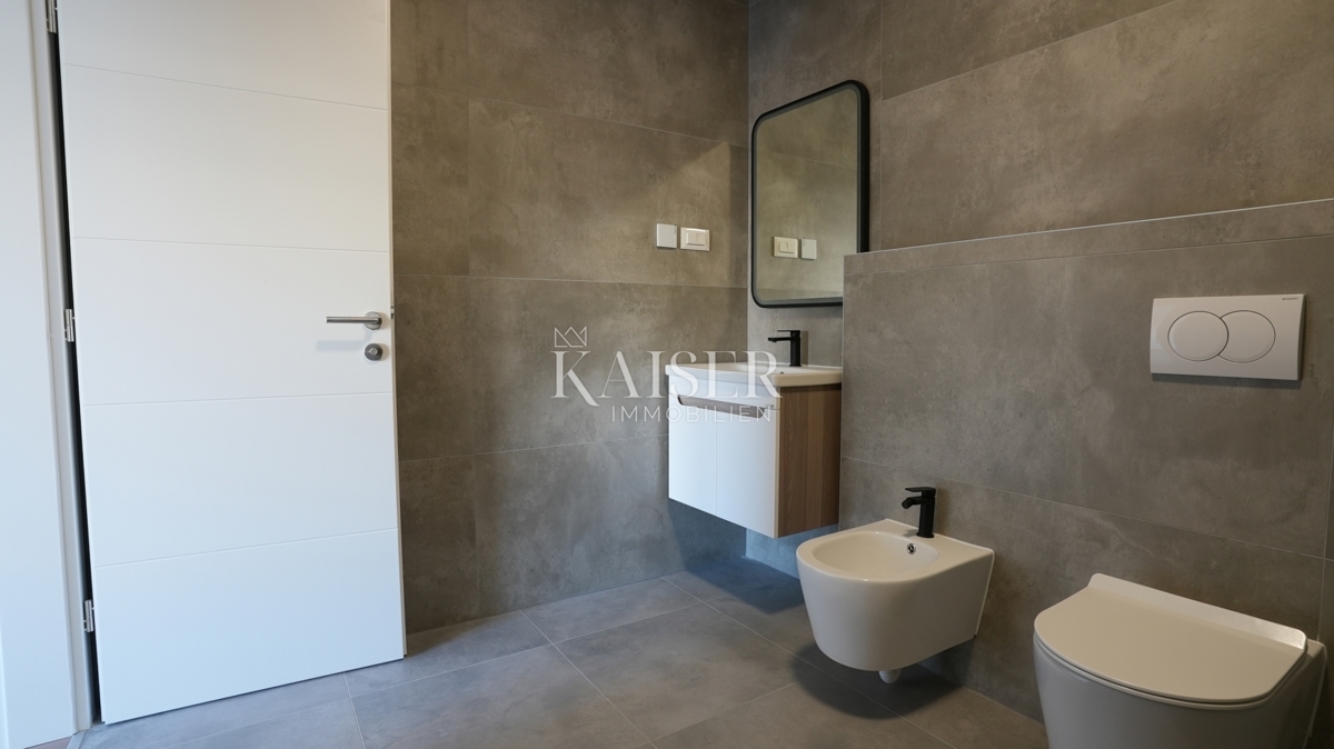 Stanovanje Vodice, 152m2