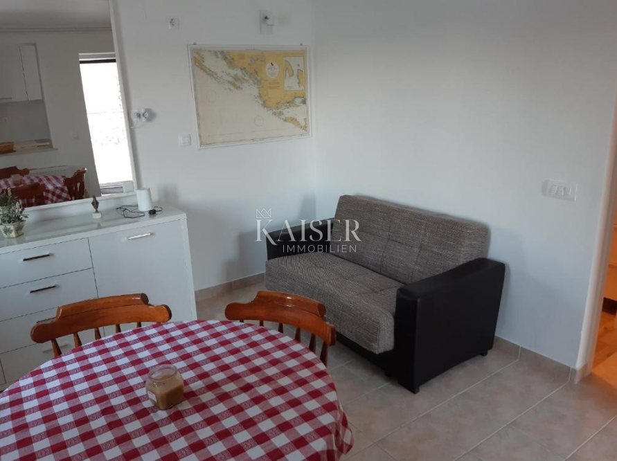 Šibenik - hiša prva vrsta do morja