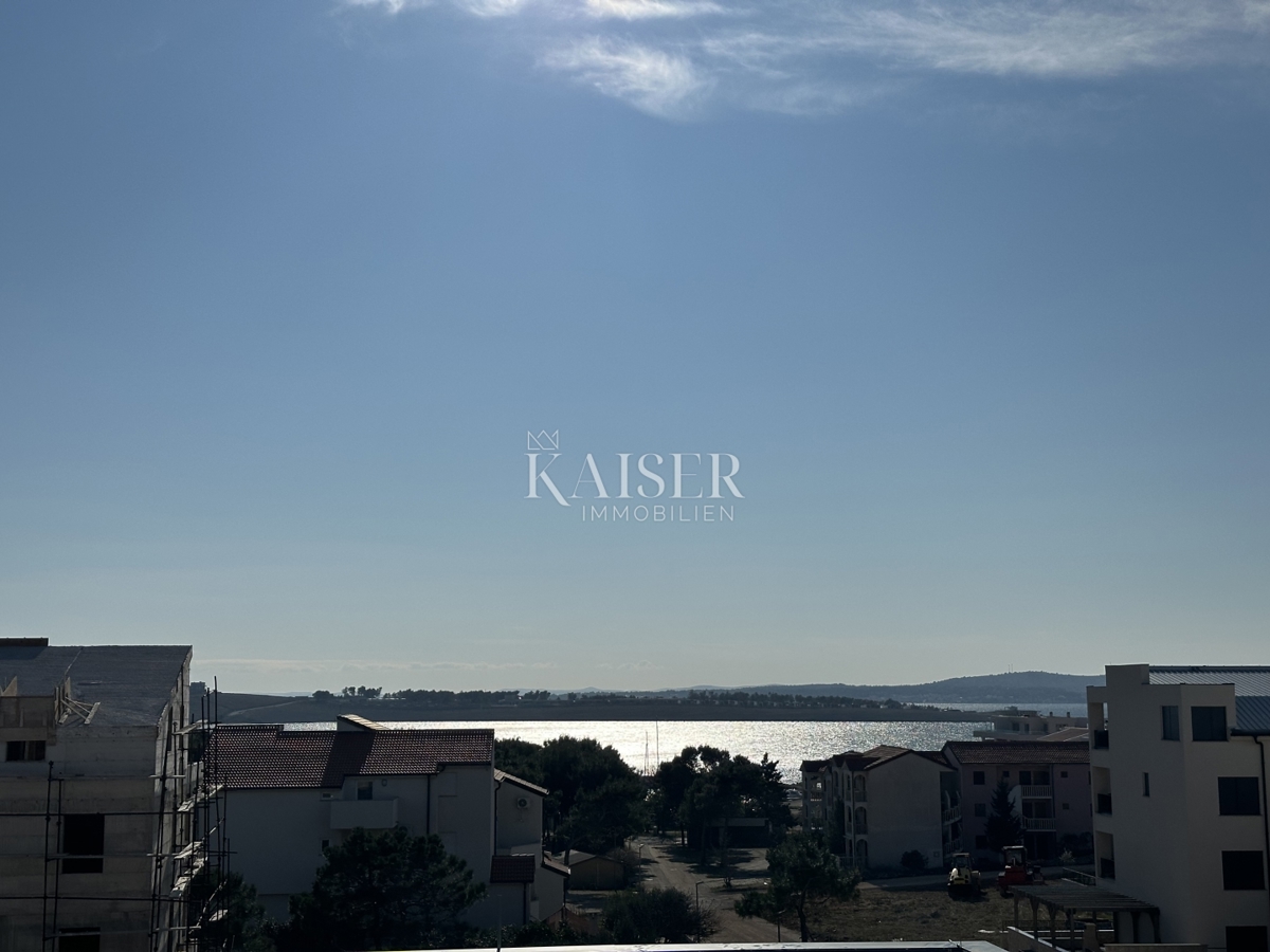 Pag, Povljana - apartma 56 m2, 250 m od morja, pogled na morje
