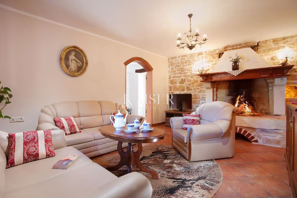 Istra, Marčana - Očarljiva hiša 180m2 na mirni lokaciji