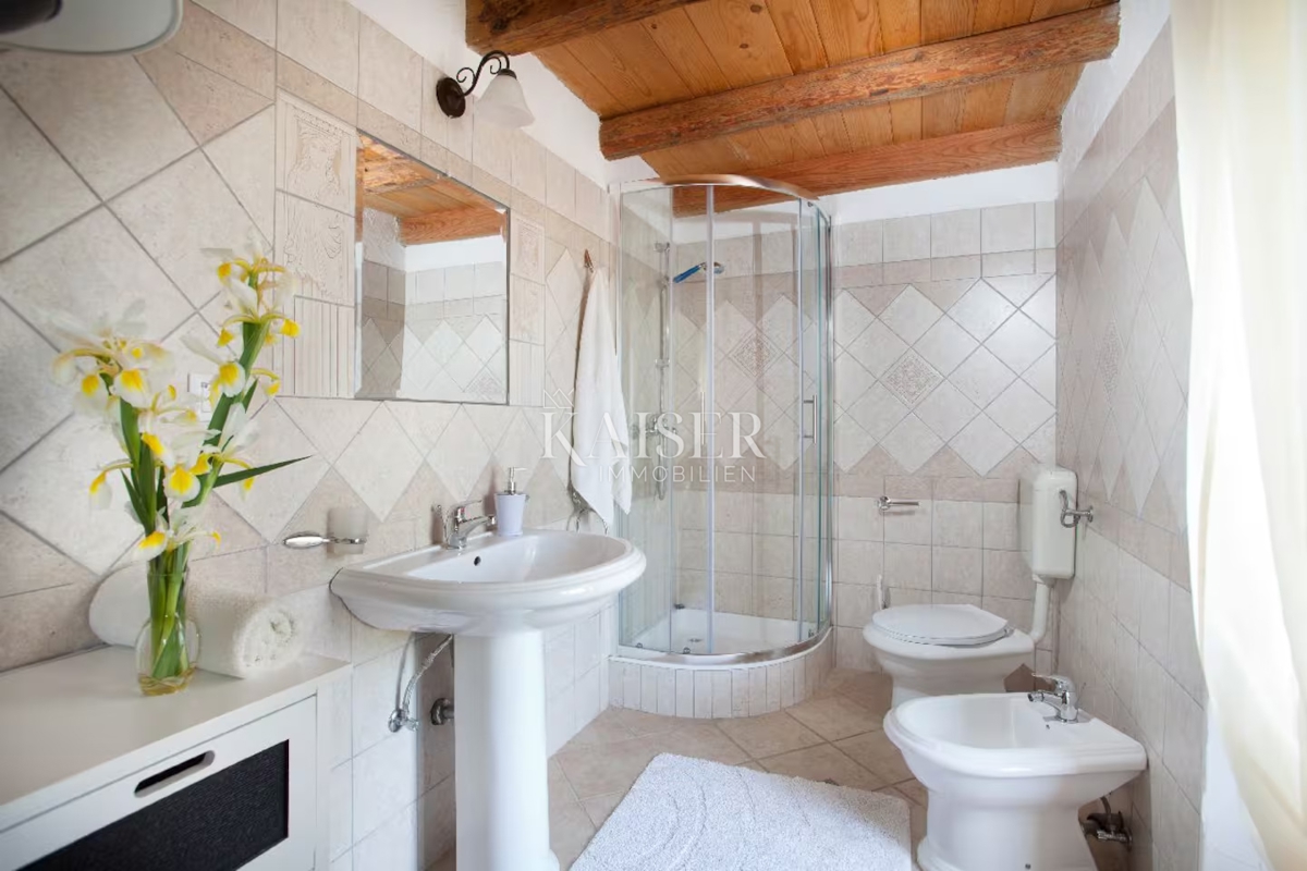 Istra, Marčana - Očarljiva hiša 180m2 na mirni lokaciji