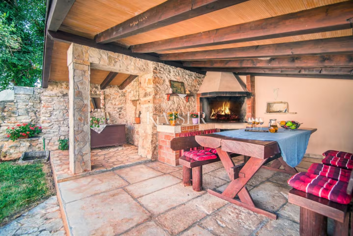 Istra, Marčana - Očarljiva hiša 180m2 na mirni lokaciji