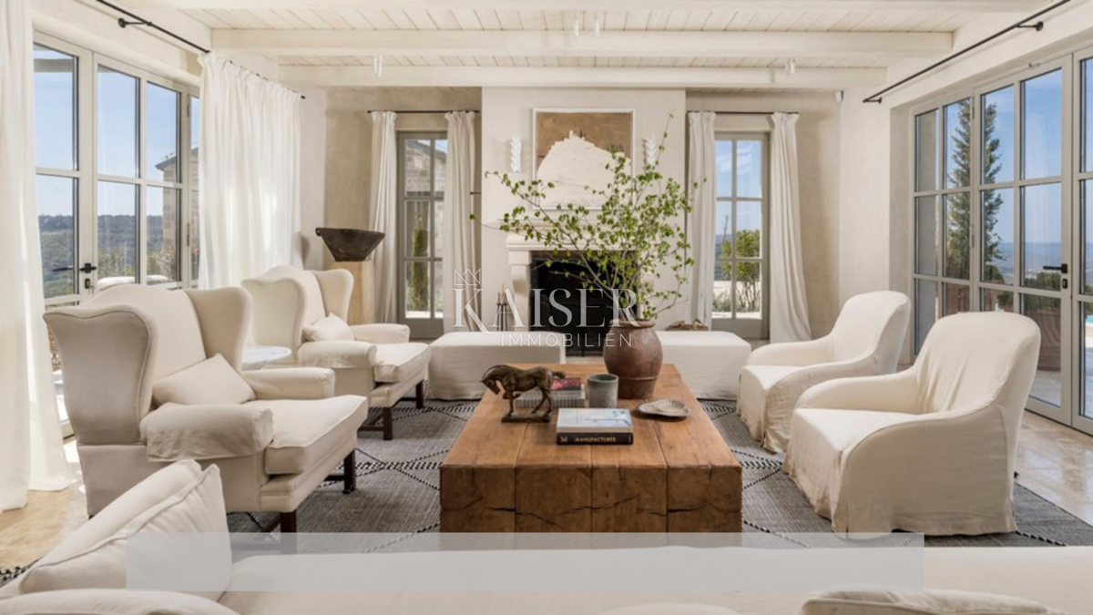 MOTOVUN, ISTRA, NAJPRESTIŽNEJŠA LUKSUZNA VILA V ISTRI