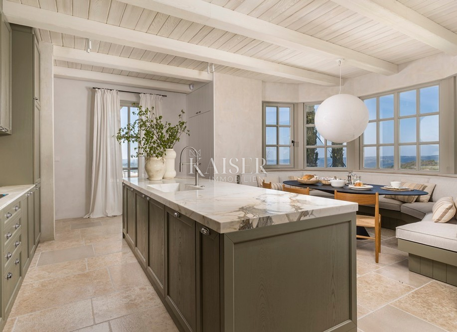 MOTOVUN, ISTRA, NAJPRESTIŽNEJŠA LUKSUZNA VILA V ISTRI