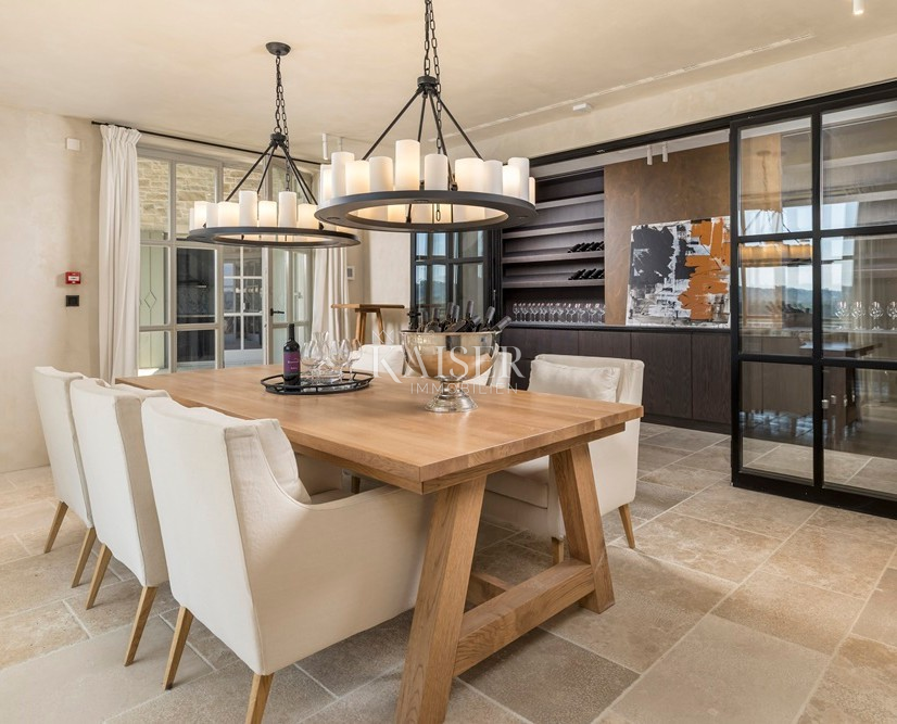 MOTOVUN, ISTRA, NAJPRESTIŽNEJŠA LUKSUZNA VILA V ISTRI