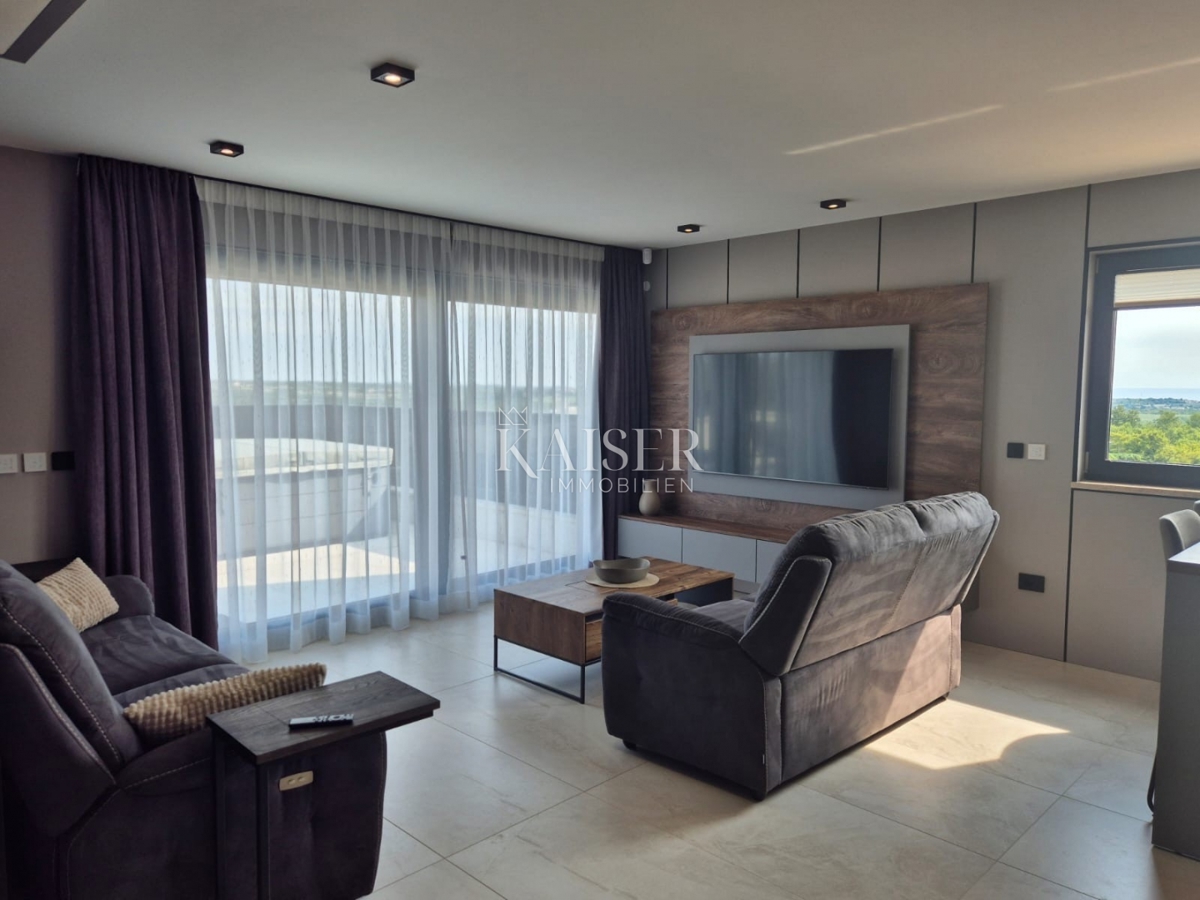 Istra - Poreč, luksuzno stanovanje s pogledom na morje in dvigalom