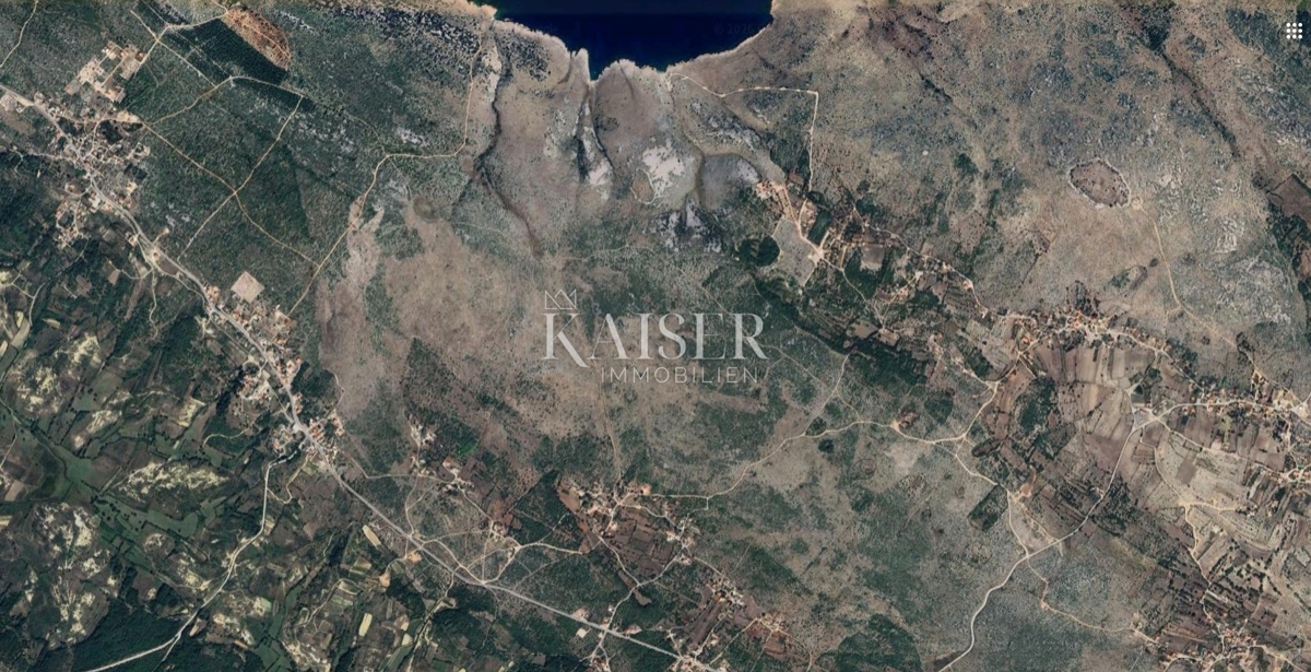 Zadar - Slivnica gradbeno zemljišče 657 m2