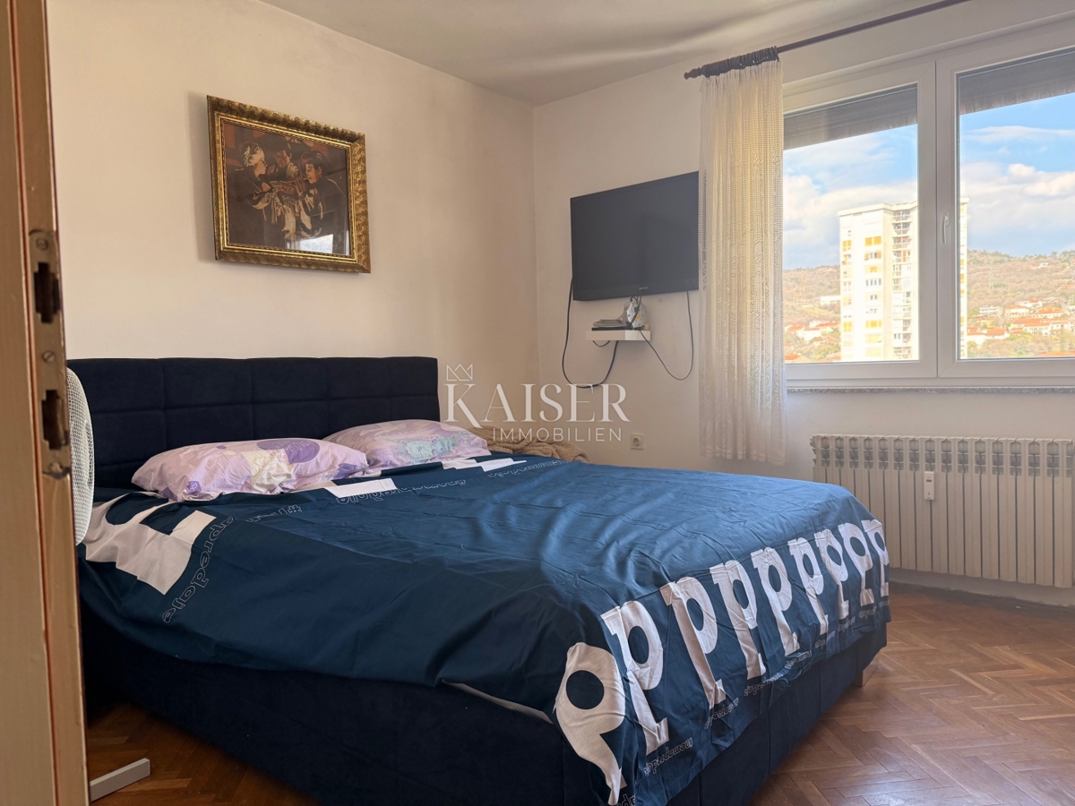Rijeka, Kozala - Apartma z 2 spalnicama + dnevno sobo s pogledom na morje