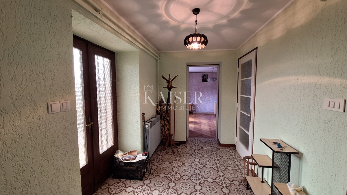 Opatija, Jušići, starinska hiša z veliko parcelo