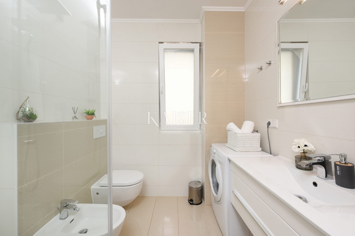 Zadar - Ekskluzivno stanovanje 130 m² s panoramskim pogledom na morje, 150 m od plaže