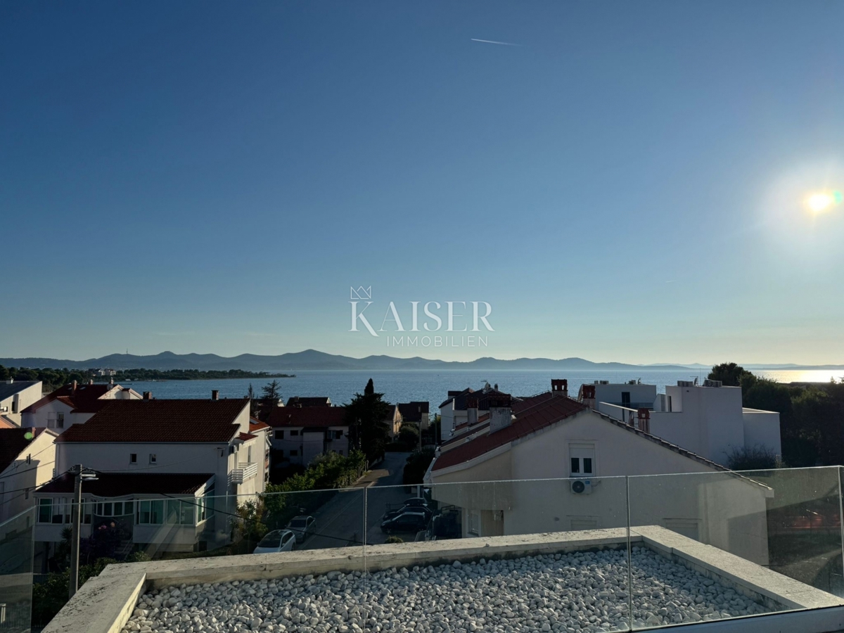 Zadar - Ekskluzivno stanovanje 130 m² s panoramskim pogledom na morje, 150 m od plaže