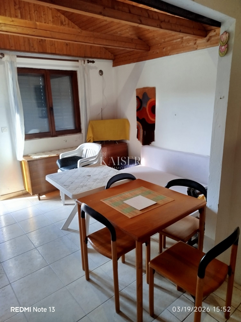 Murter, Betina - samostojna hiša 350m od morja