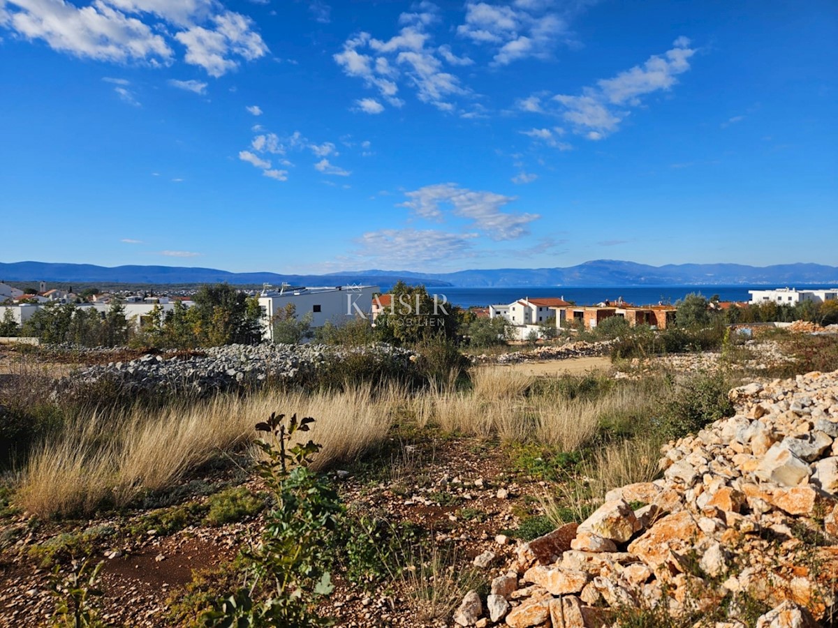  Zazidljivo zemljišče Malinska, Malinska-Dubašnica, 700m2