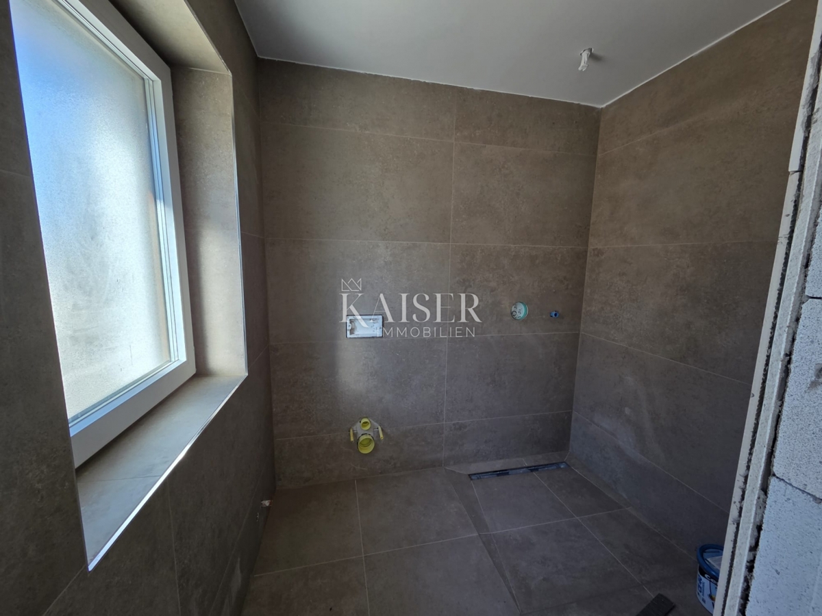 Otok Krk, Dobrinj - ekskluzivna vila z bazenom, 210m2