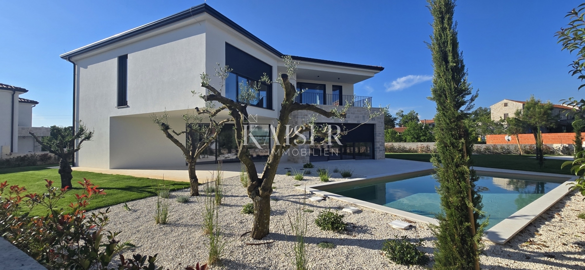 Istra - Poreč, moderna vila z bazenom
