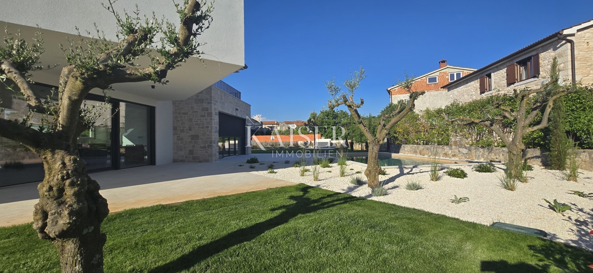 Istra - Poreč, moderna vila z bazenom