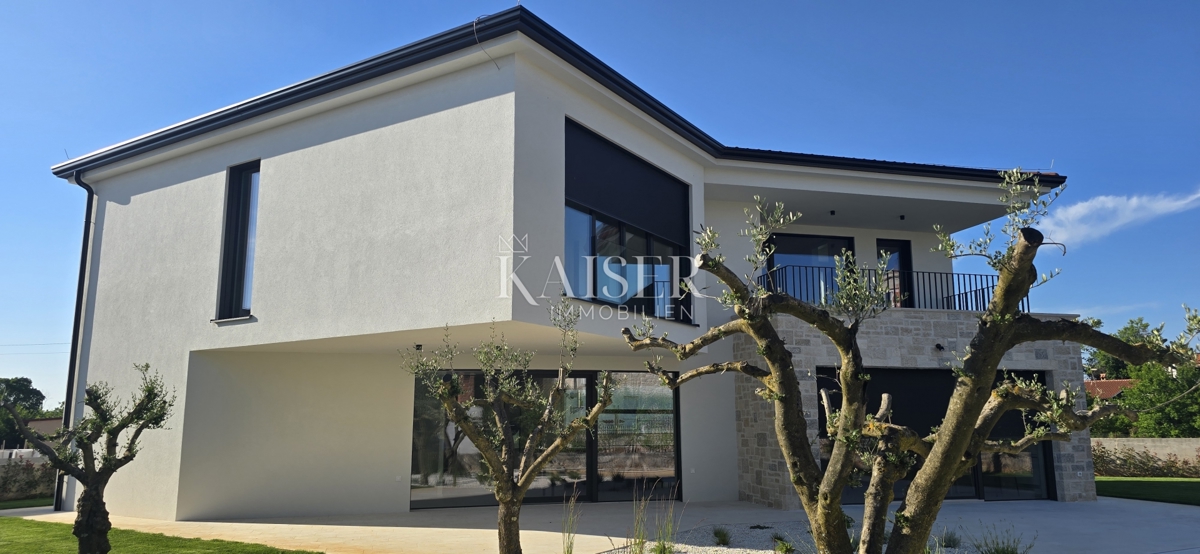 Istra - Poreč, moderna vila z bazenom