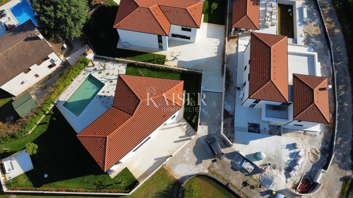 Istra - Poreč, moderna vila z bazenom