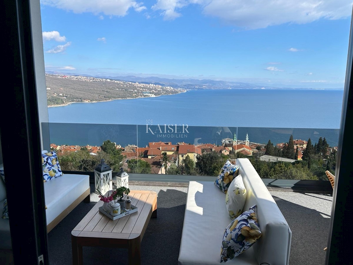 Opatija - Luksuzni dvonadstropni penthouse 264 m2 s pogledom na morje