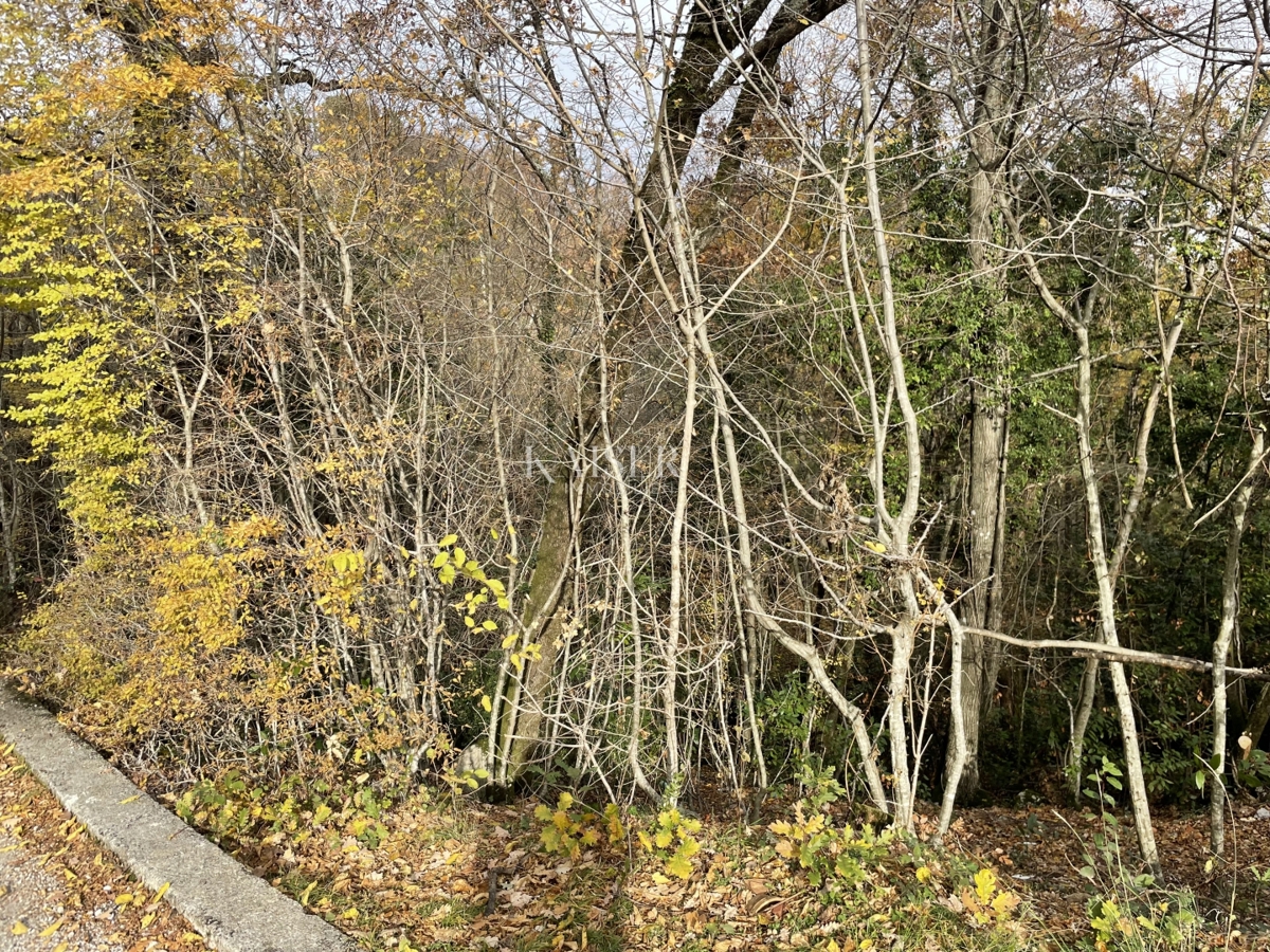  Zazidljivo zemljišče Bregi, Matulji, 1.230m2