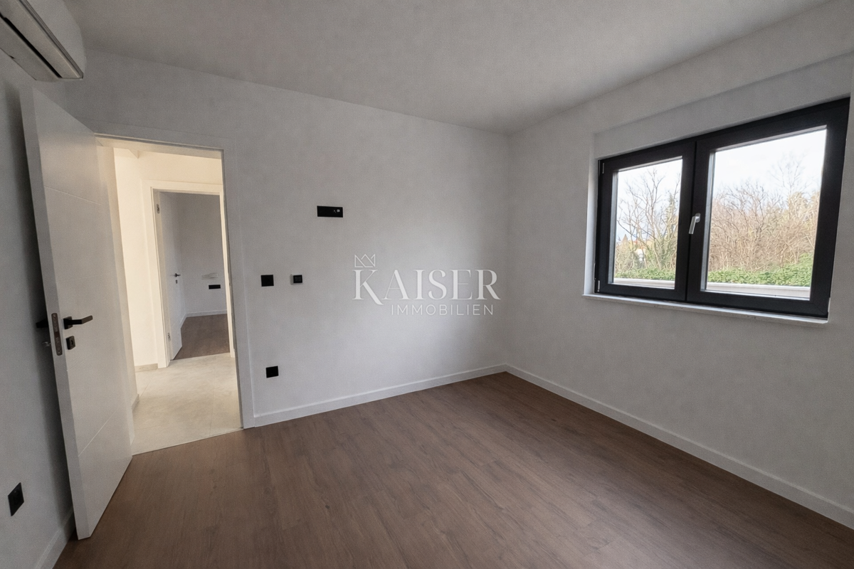 Privlaka novogradnja, apartma 200m od morja