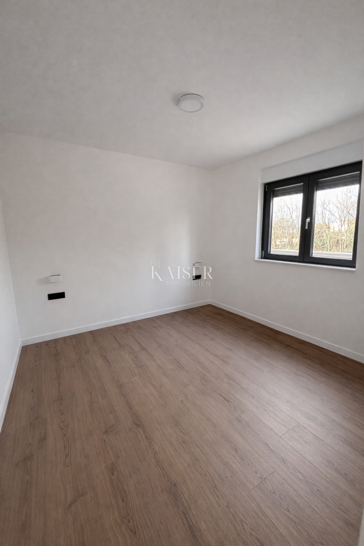 Privlaka novogradnja, apartma 200m od morja