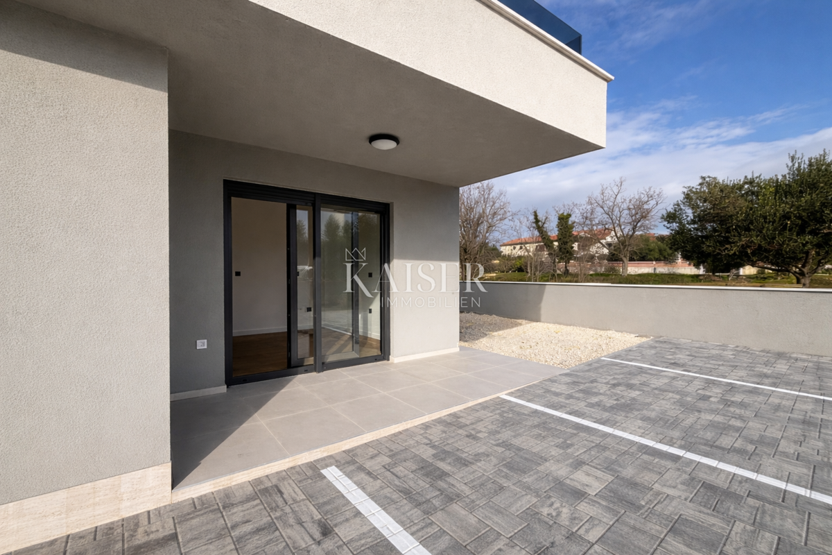 Privlaka novogradnja, apartma 200m od morja