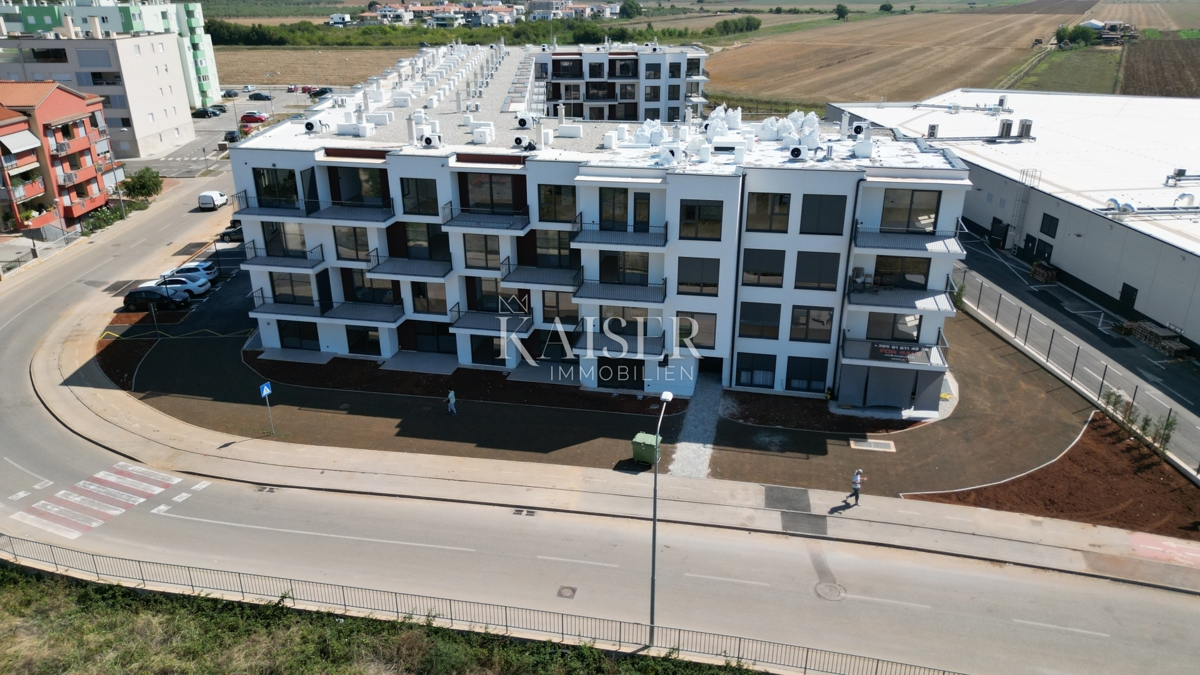 Istra, Umag - dvosobno moderno stanovanje v novogradnji, 71m2, tretje nadstropje, odlična lokacija