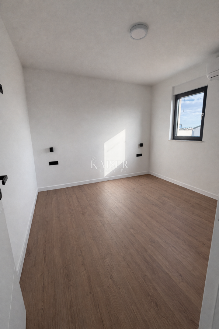 Zadar, Privlaka novogradnja, apartma 200m od morja