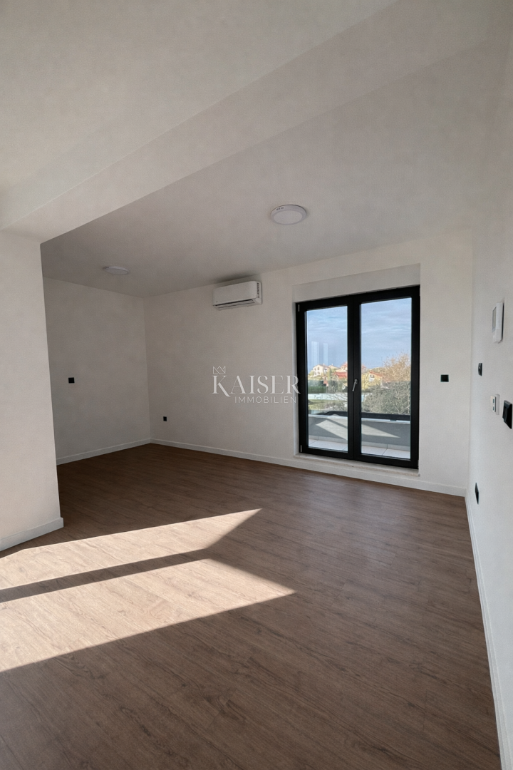 Zadar, Privlaka novogradnja, apartma 200m od morja