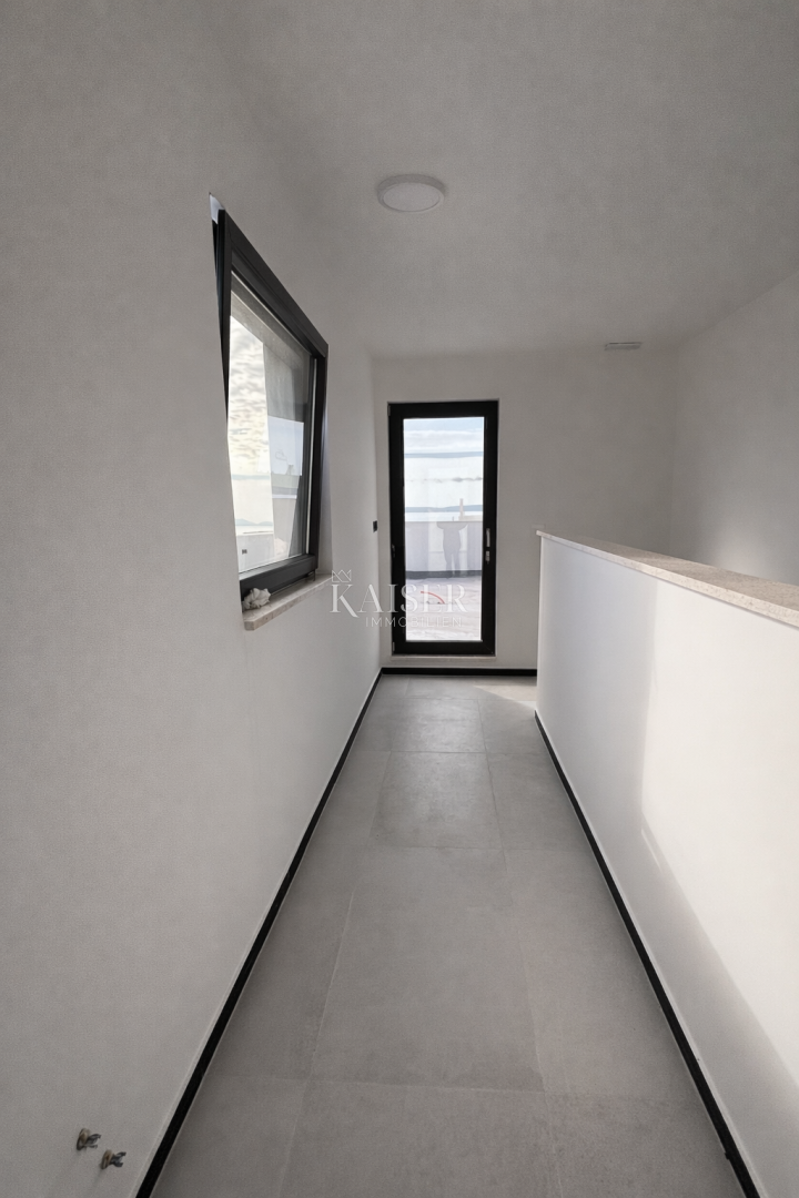 Zadar, Privlaka novogradnja, apartma 200m od morja