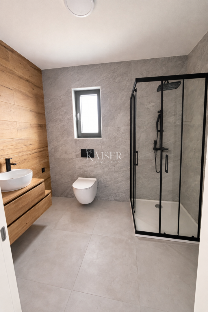 Zadar, Privlaka novogradnja, apartma 200m od morja