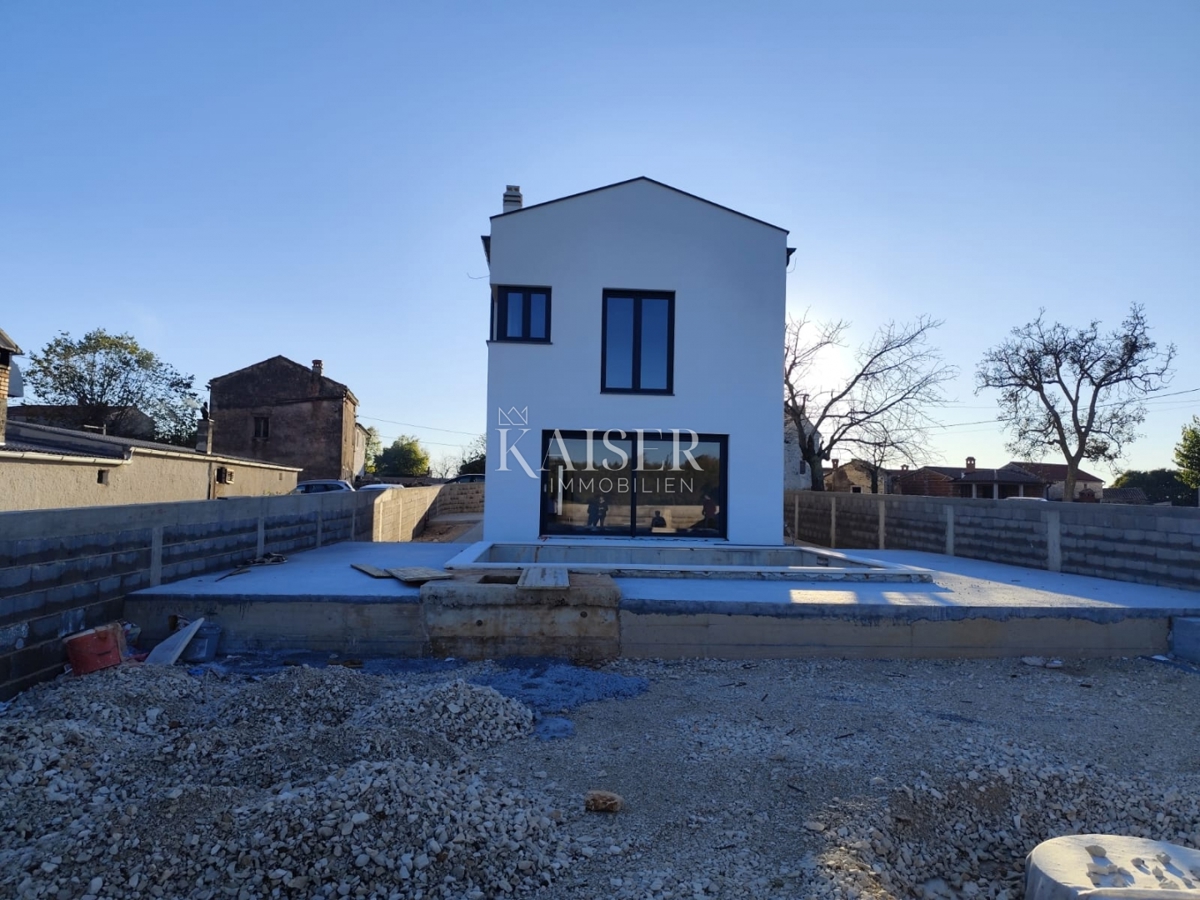 Istra, Svetvinčenat - hiša z bazenom