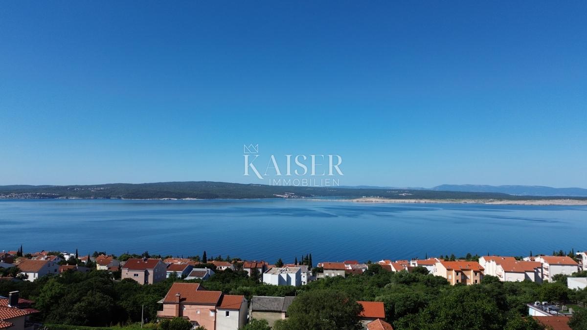 Crikvenica, Dramalj - hiša z dvema apartmajema in vrtom