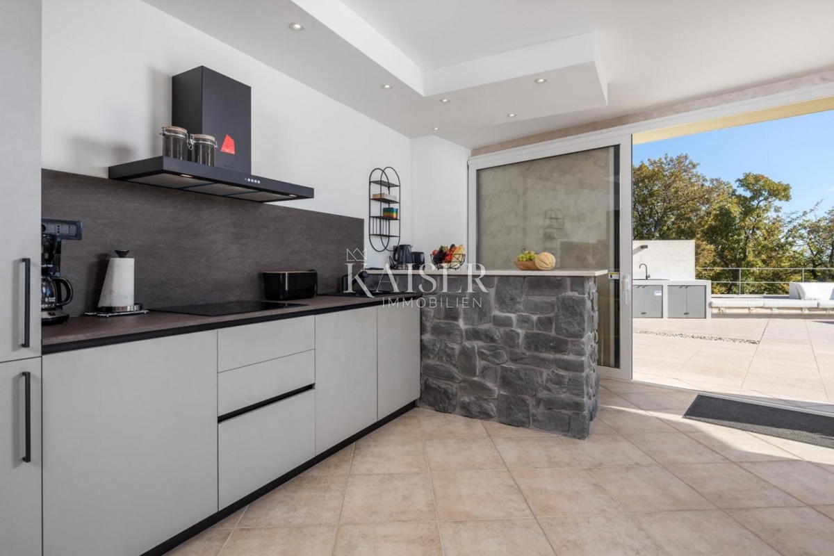 Vila Kraljevica, 460m2