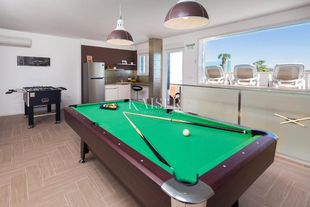 Vila Zečevo Rogozničko, Rogoznica, 380m2