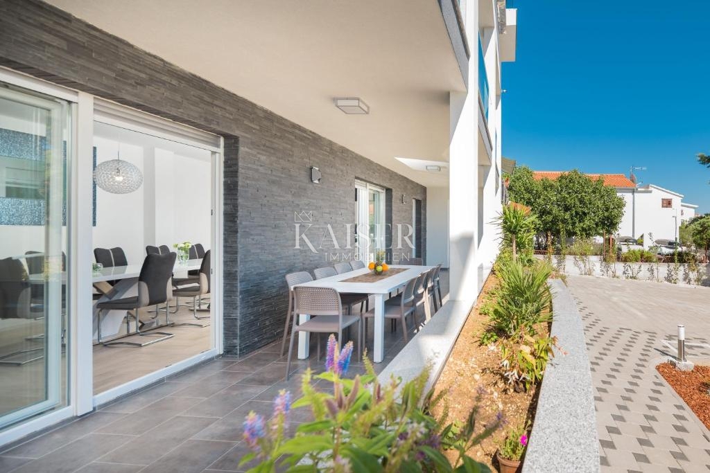 Vila Zečevo Rogozničko, Rogoznica, 380m2